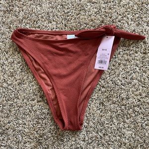 BRAND NEW target bathing suit bottoms, they just didn’t fit me